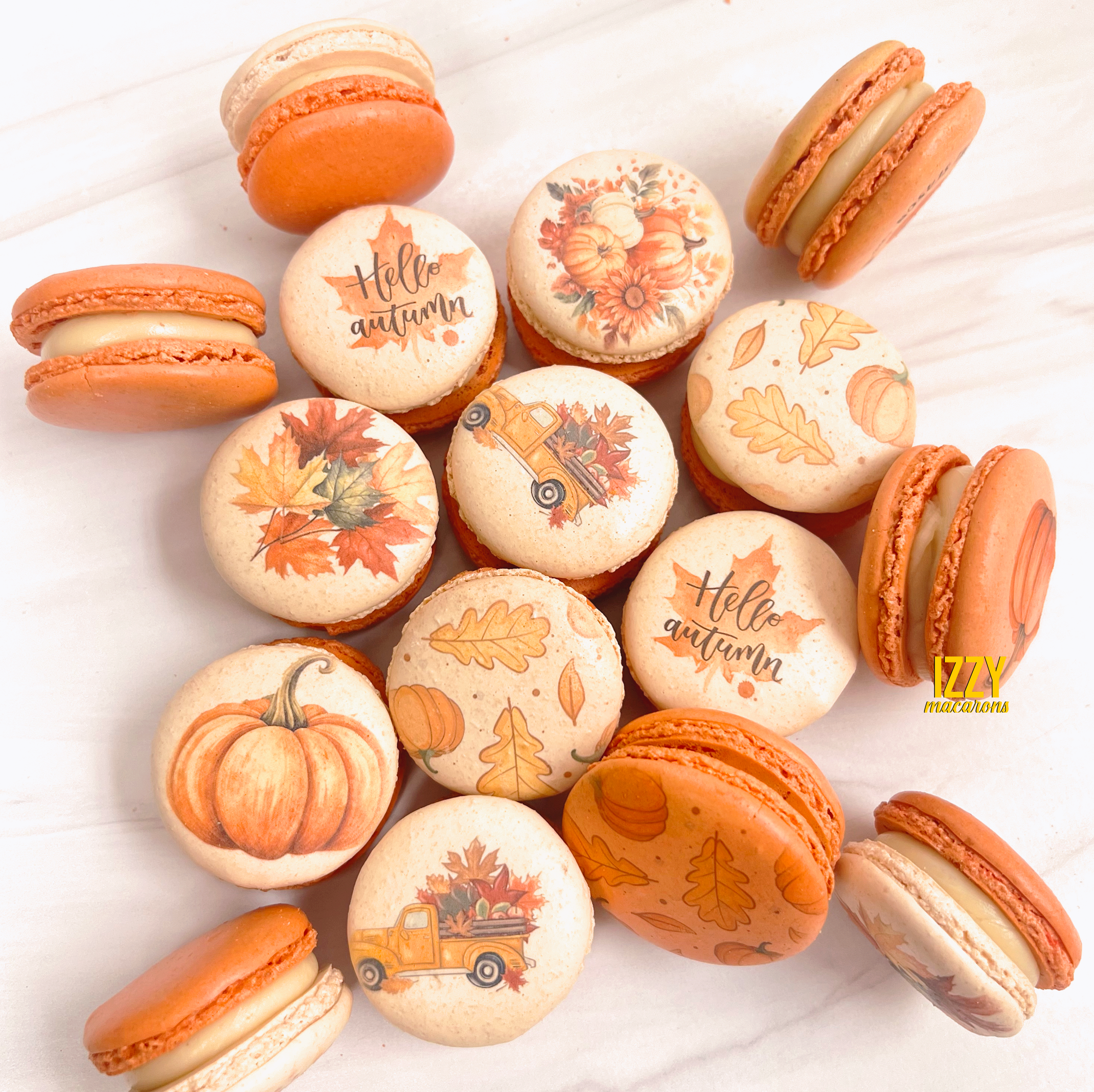 Pumpkin Spice Cheesecake French Macarons