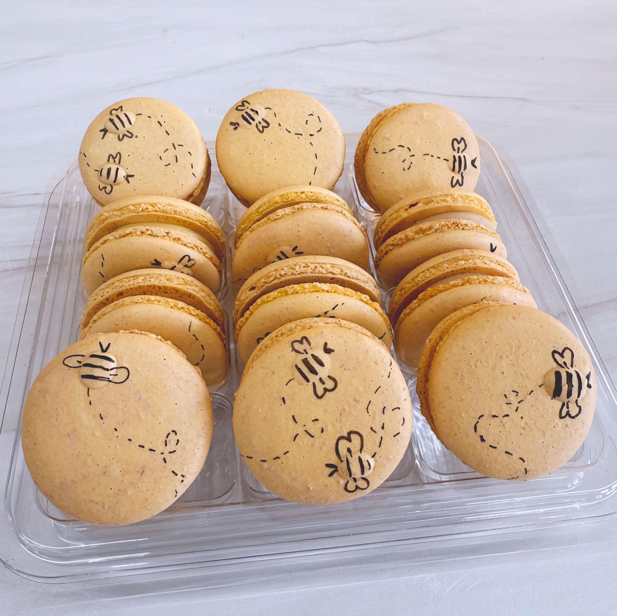 Bees Designs Macarons