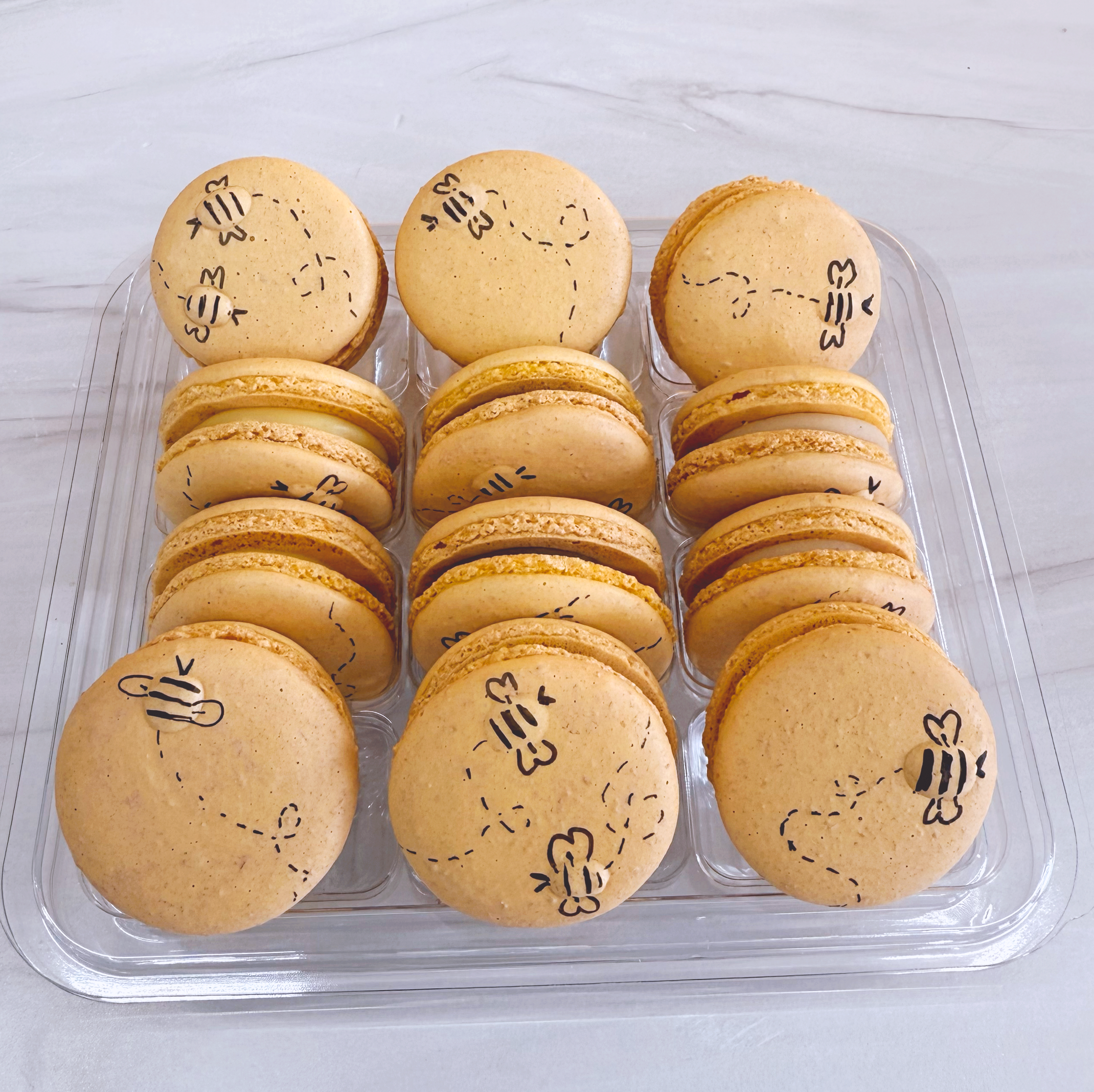 Bees Designs Macarons