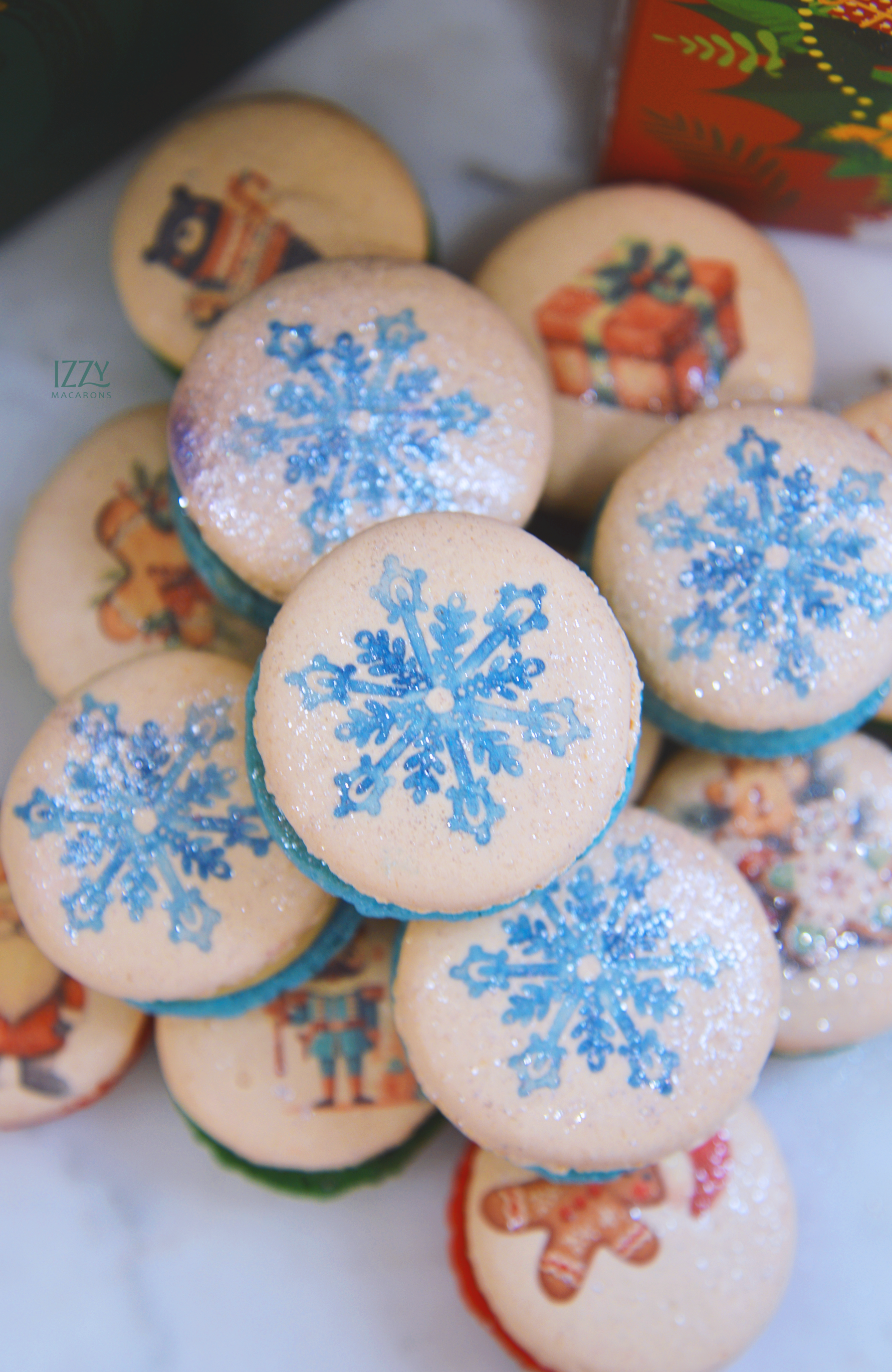 Snowflake Winter Christmas Macarons