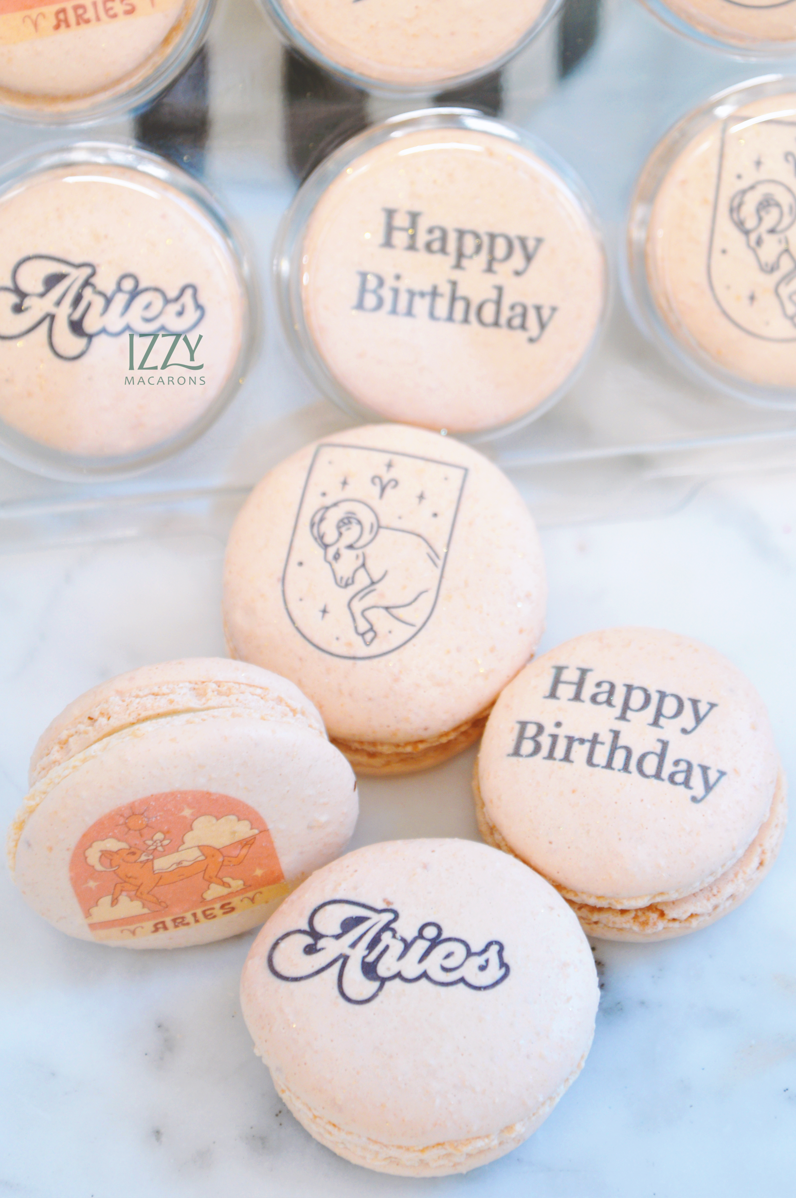 Happy Birthday - Sign Macarons
