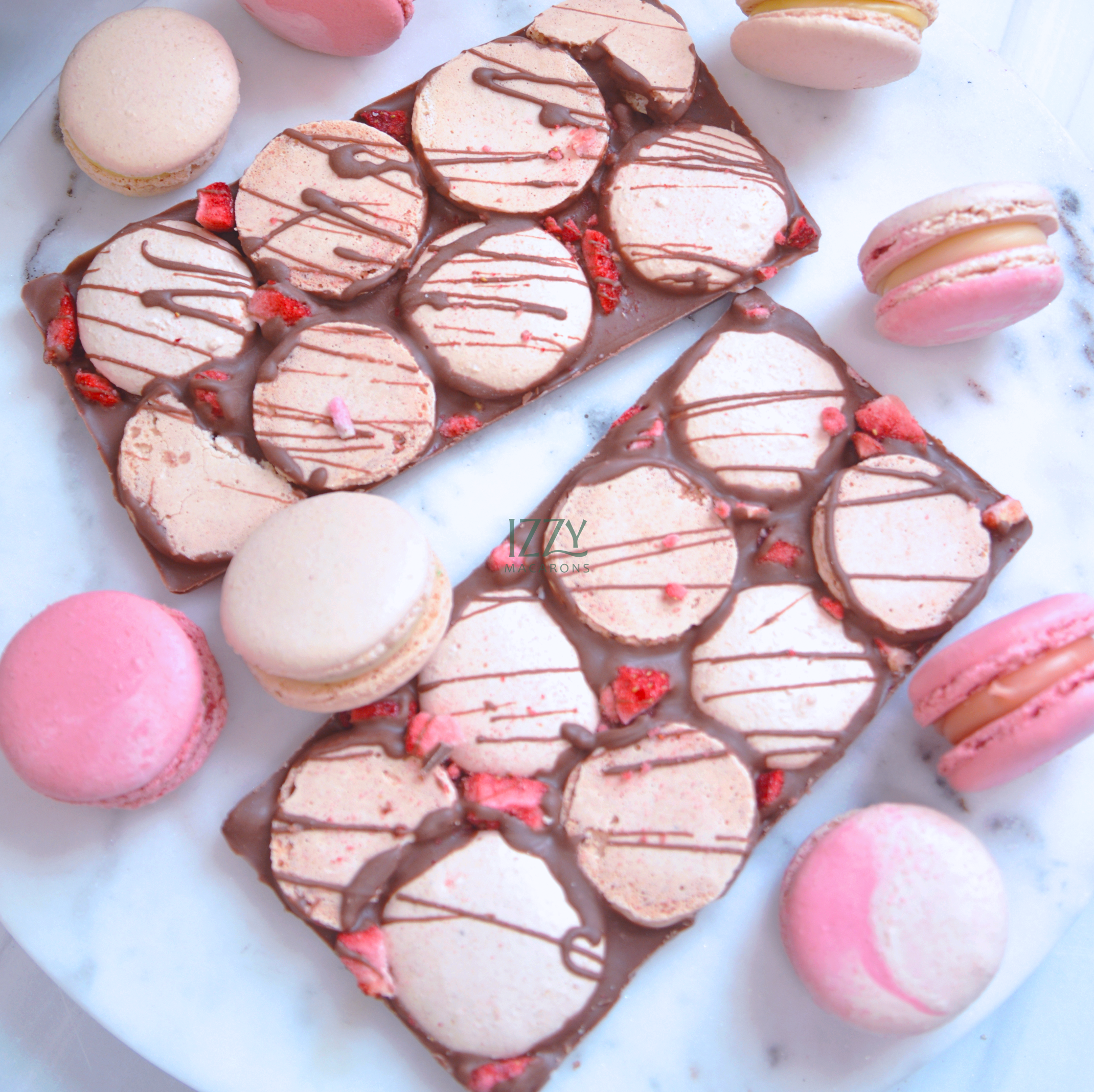 Macaron Crunch Bar - Chocolate Strawberry