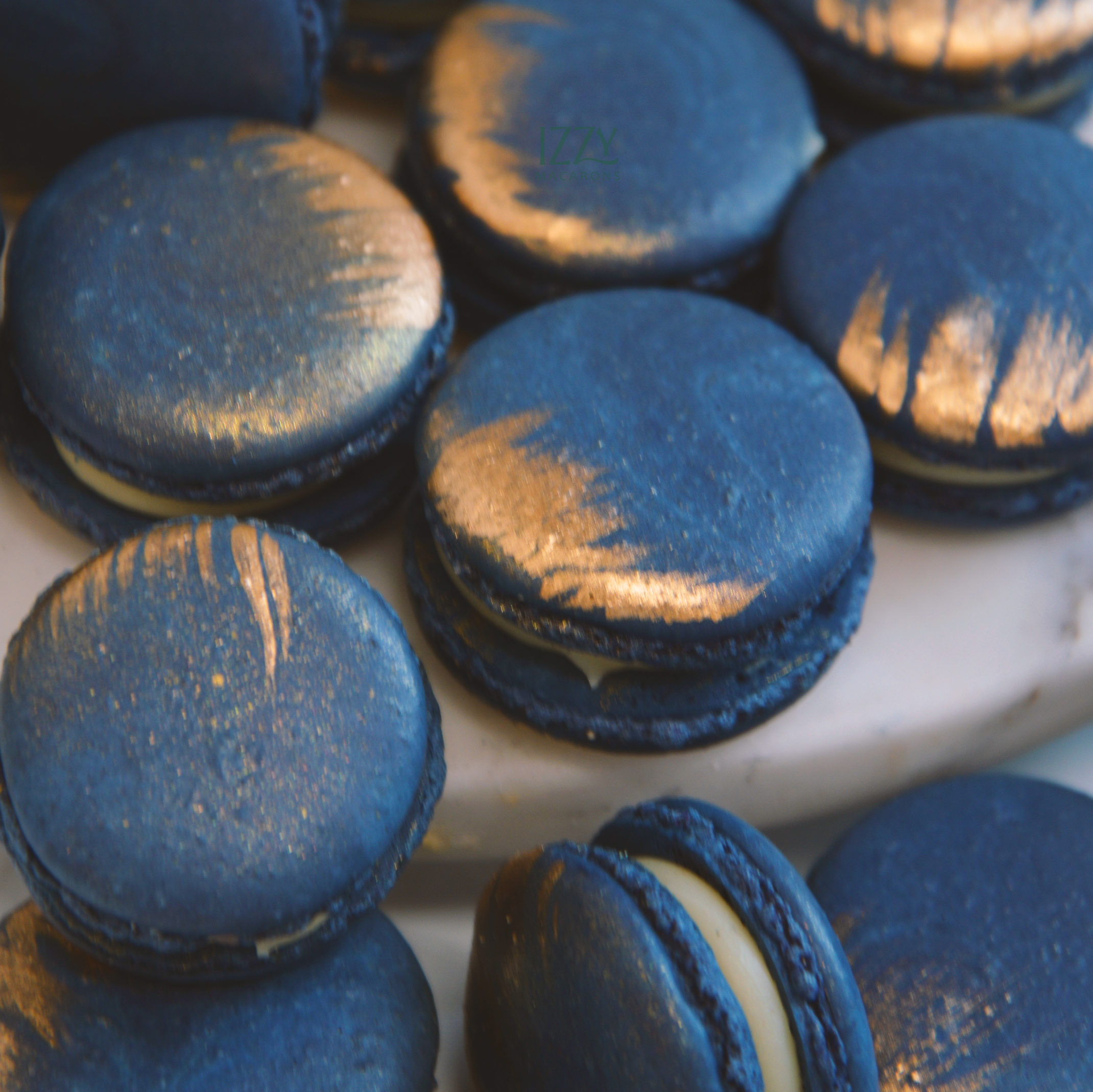 Navy blue Macarons - With Gold