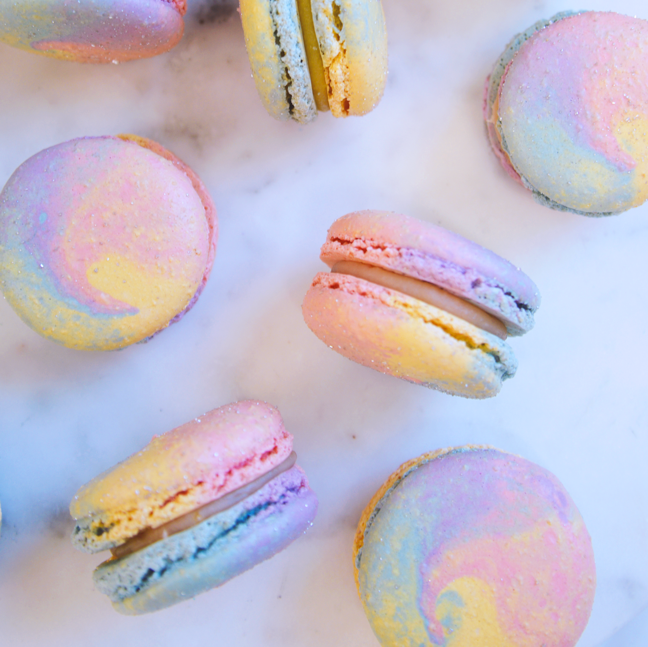 Swirl Pastel Color French Macarons