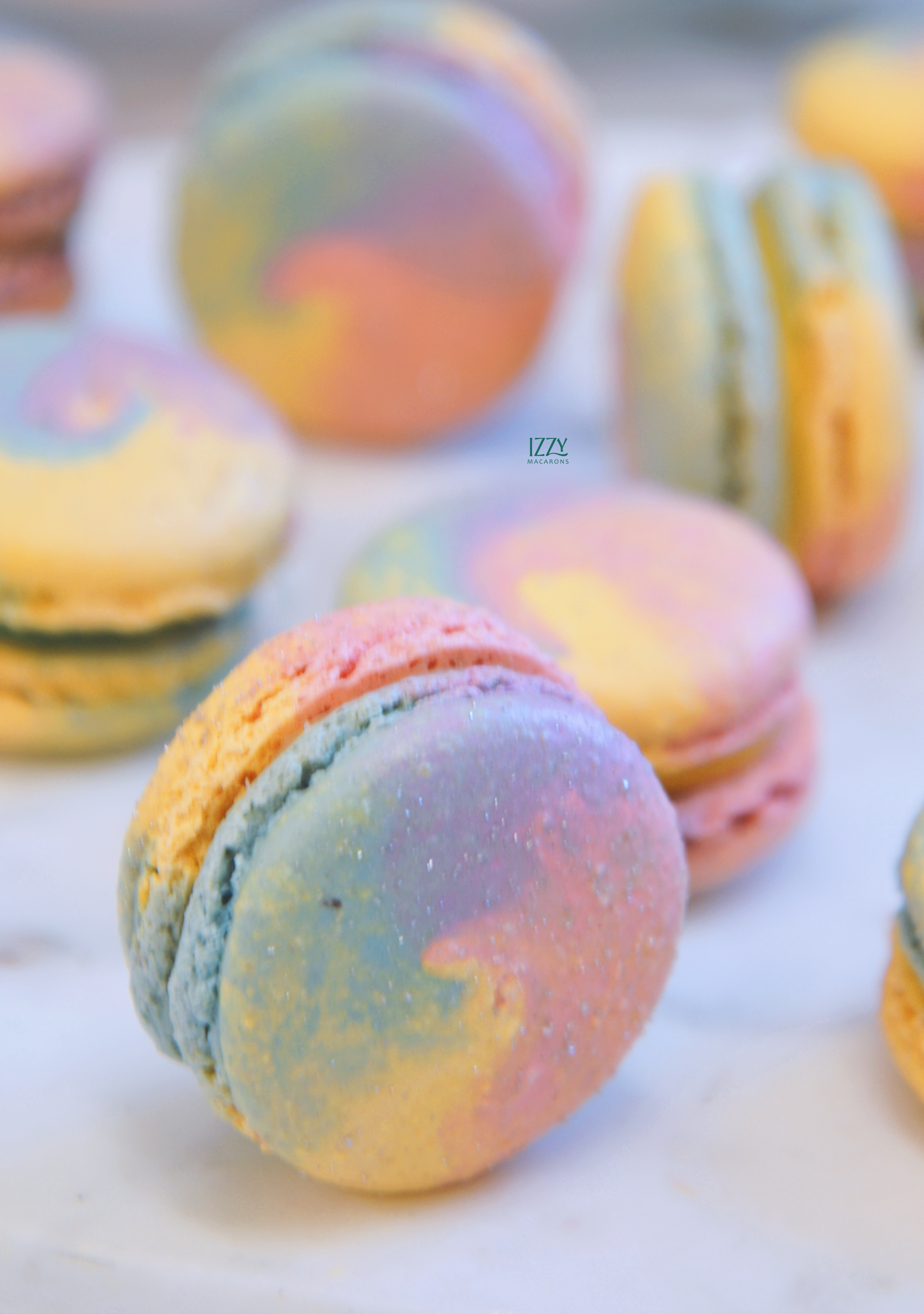 Swirl Pastel Color French Macarons