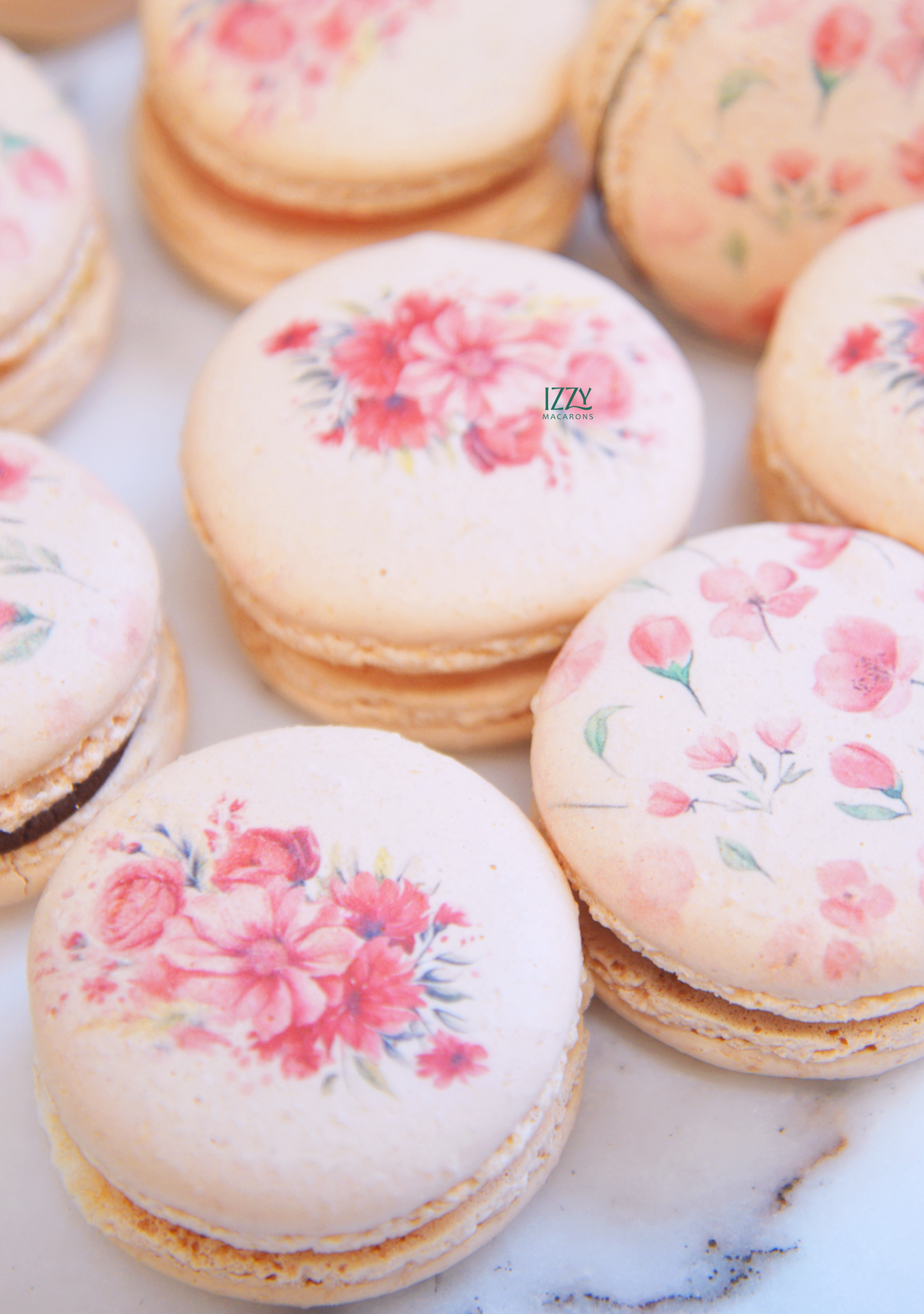 Pink Flowers Macarons