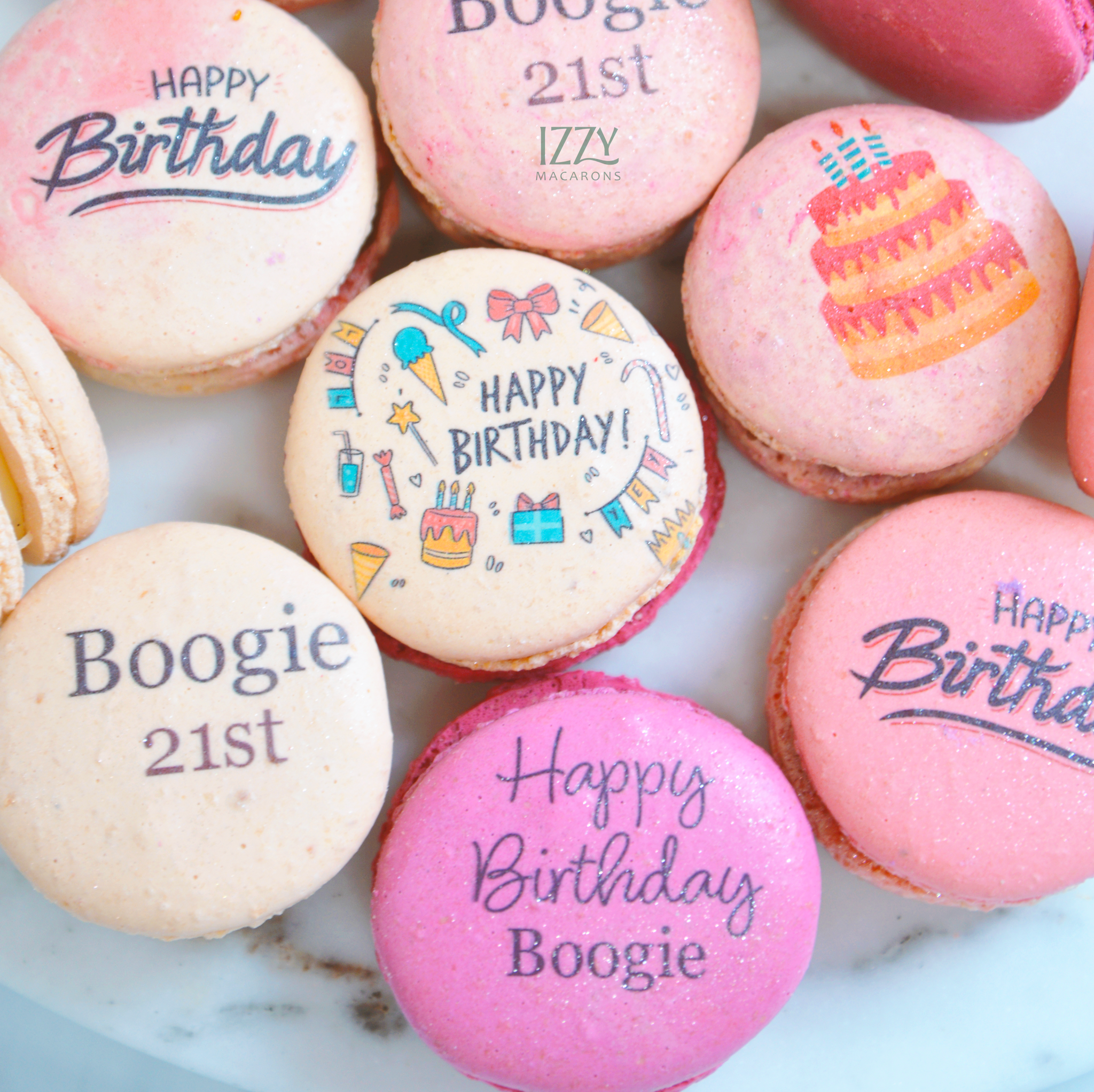 マカロンです Pink Happy Birthday Macarons | Custom Birthday Macaron Gift Box