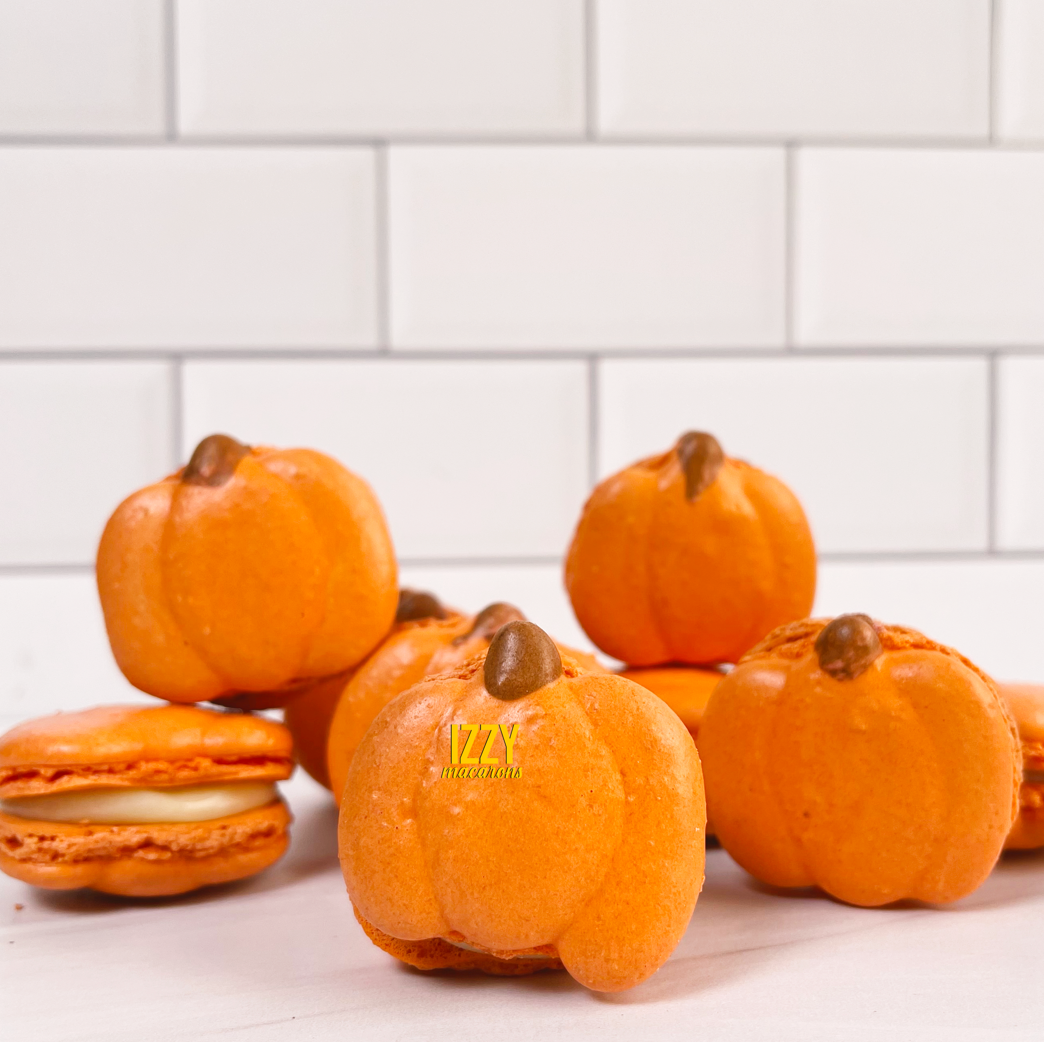 Pumpkin Macarons - Pumpkin Spice Cheesecake