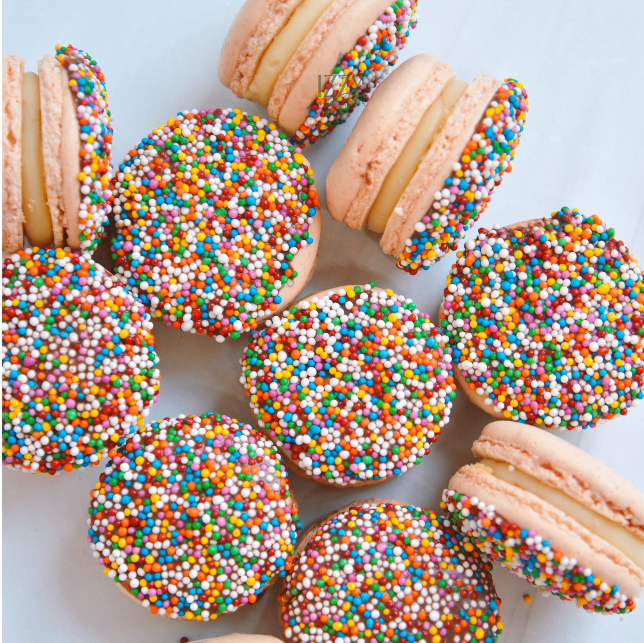 Dot cake Macarons