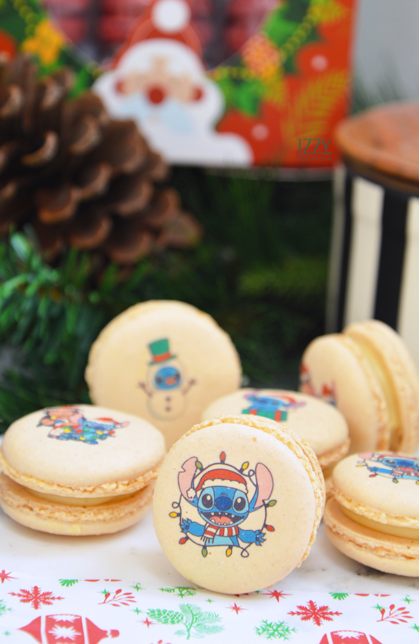 Blue Alien Christmas Macarons