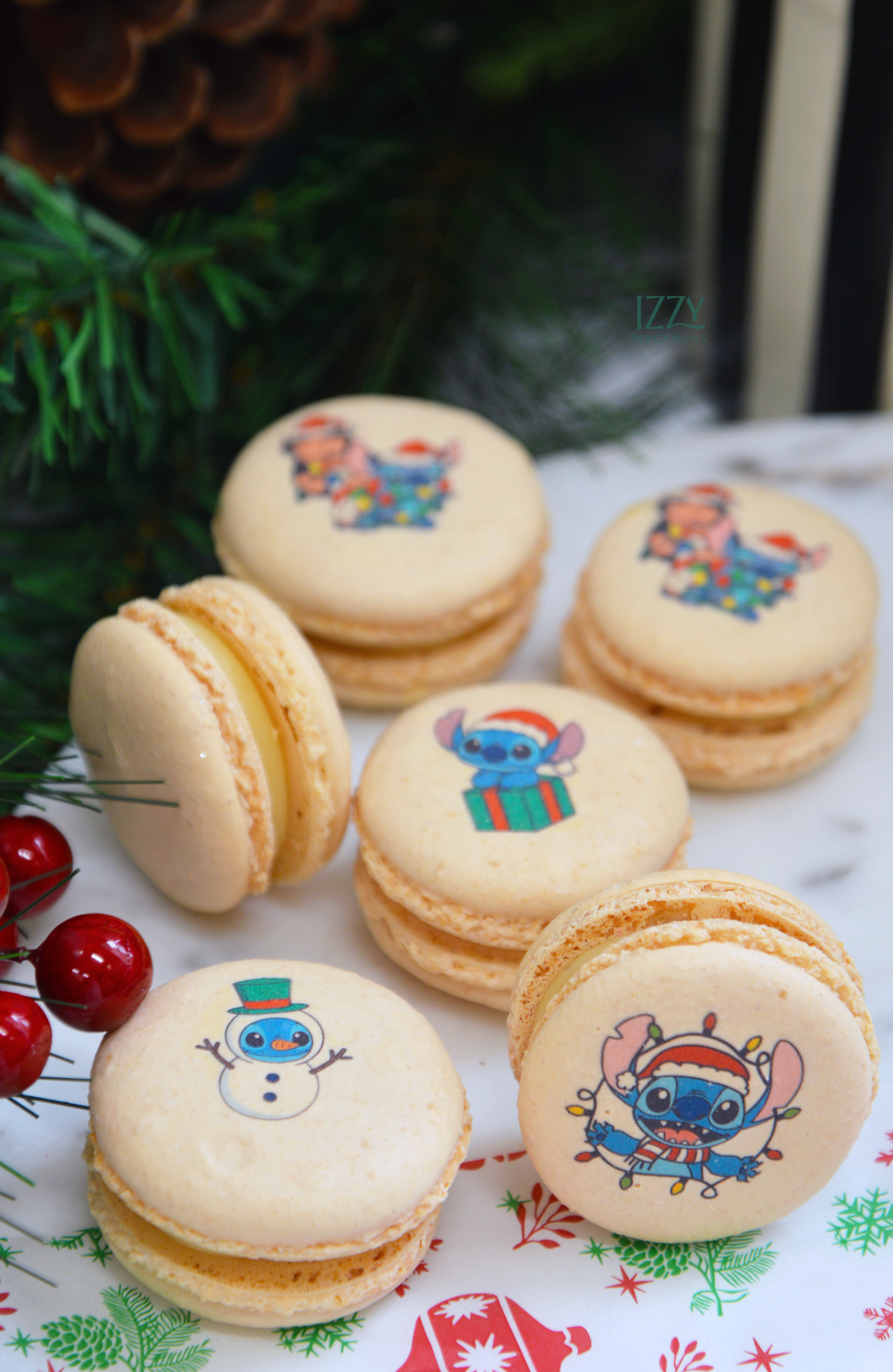 Blue Alien Christmas Macarons