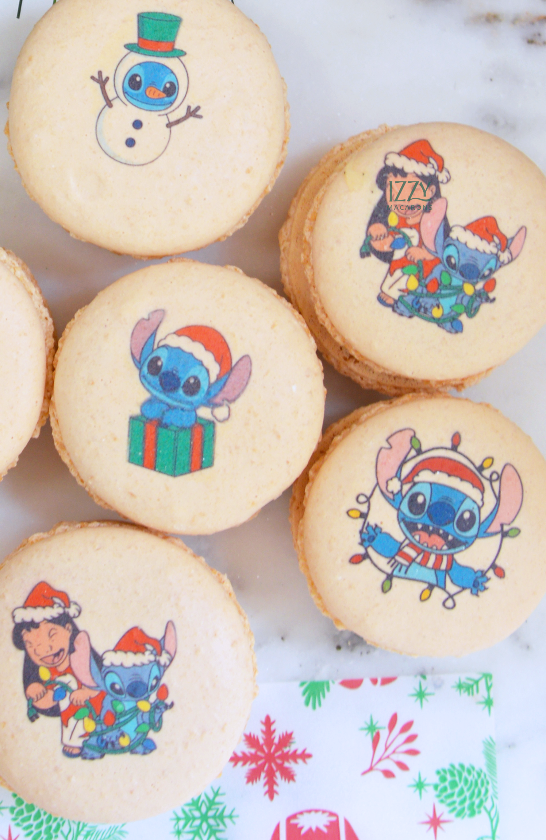 Blue Alien Christmas Macarons