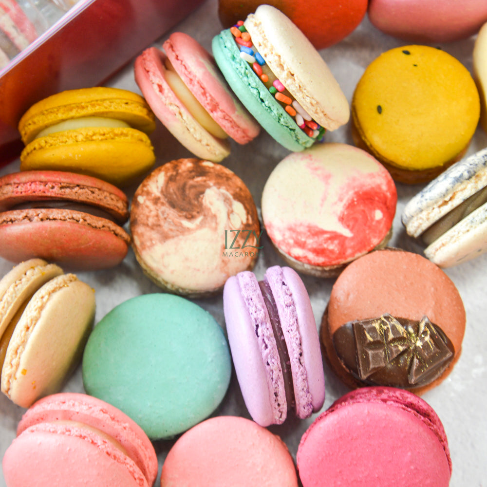 10 Macarons - Build your Gift Clear Box