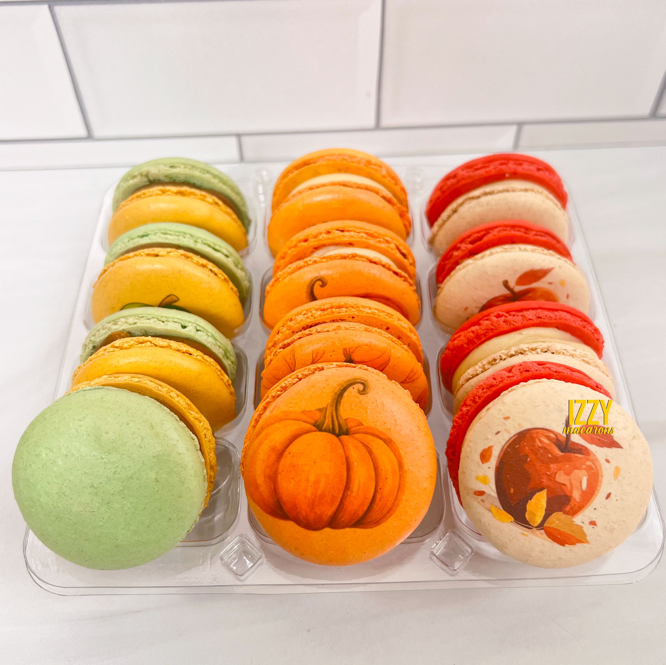 Fall Macarons Box - Pumpkin Spice, Apple pie, Caramel Apple