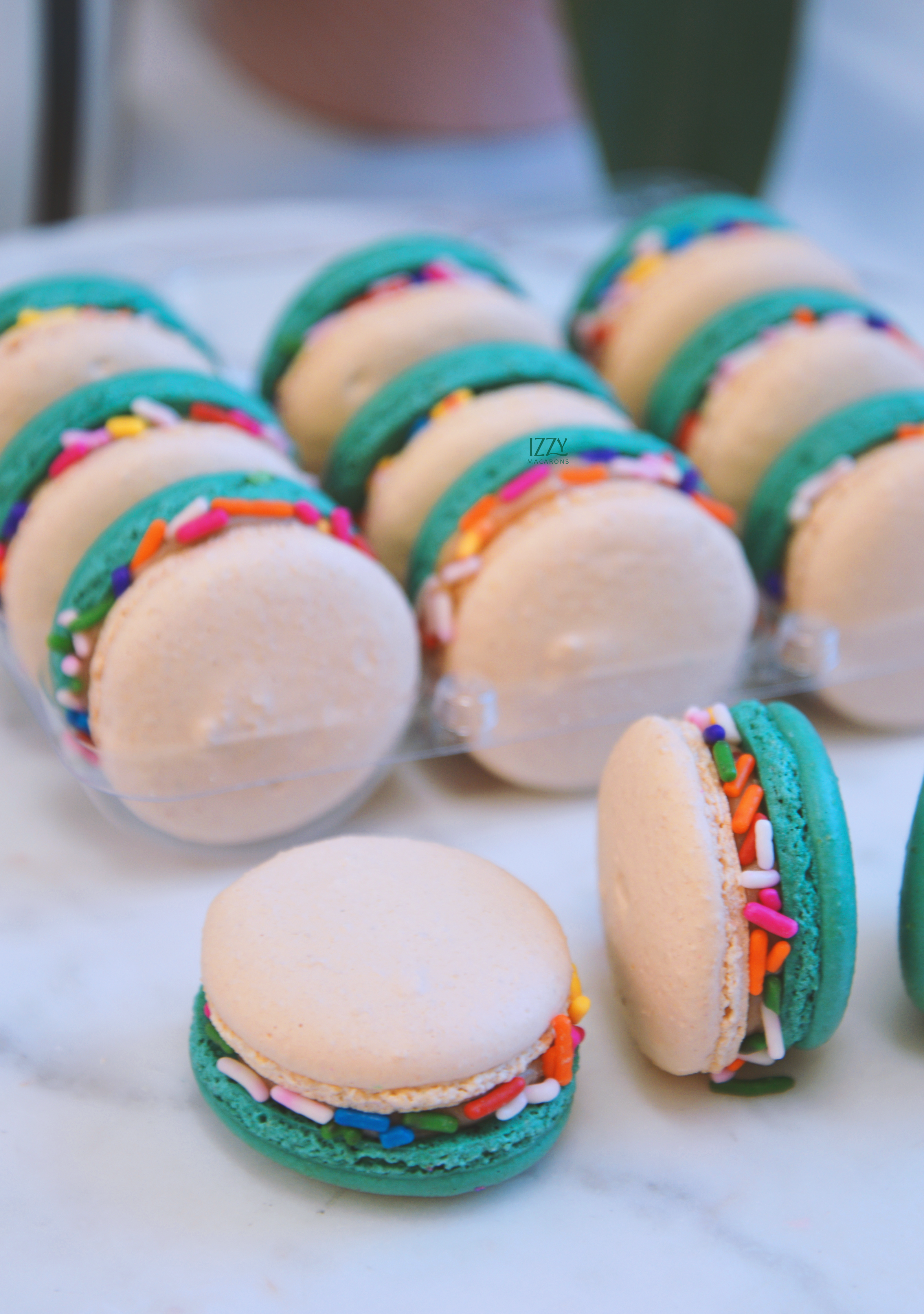 Fruity Pebbles Macarons