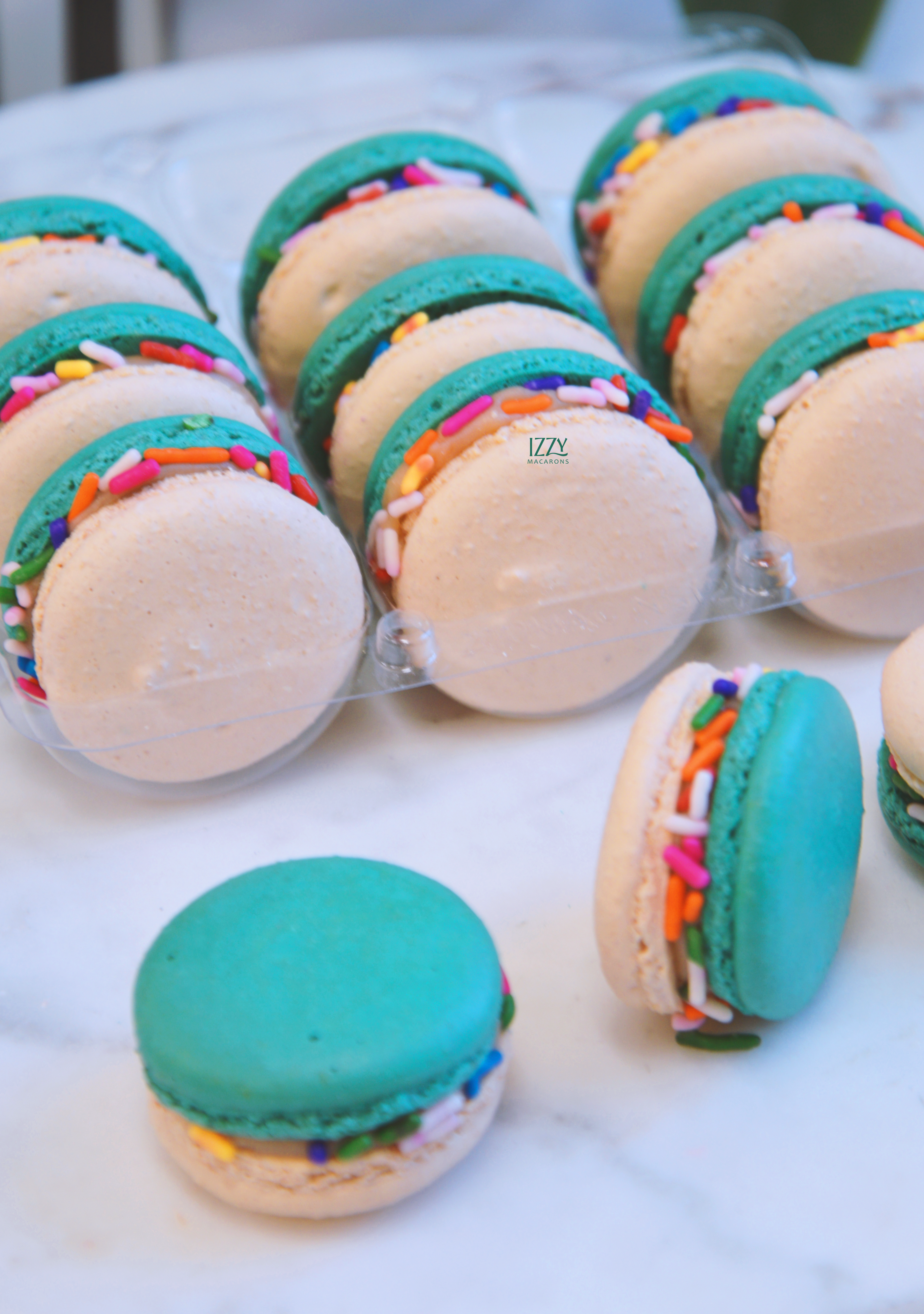 Fruity Pebbles Macarons