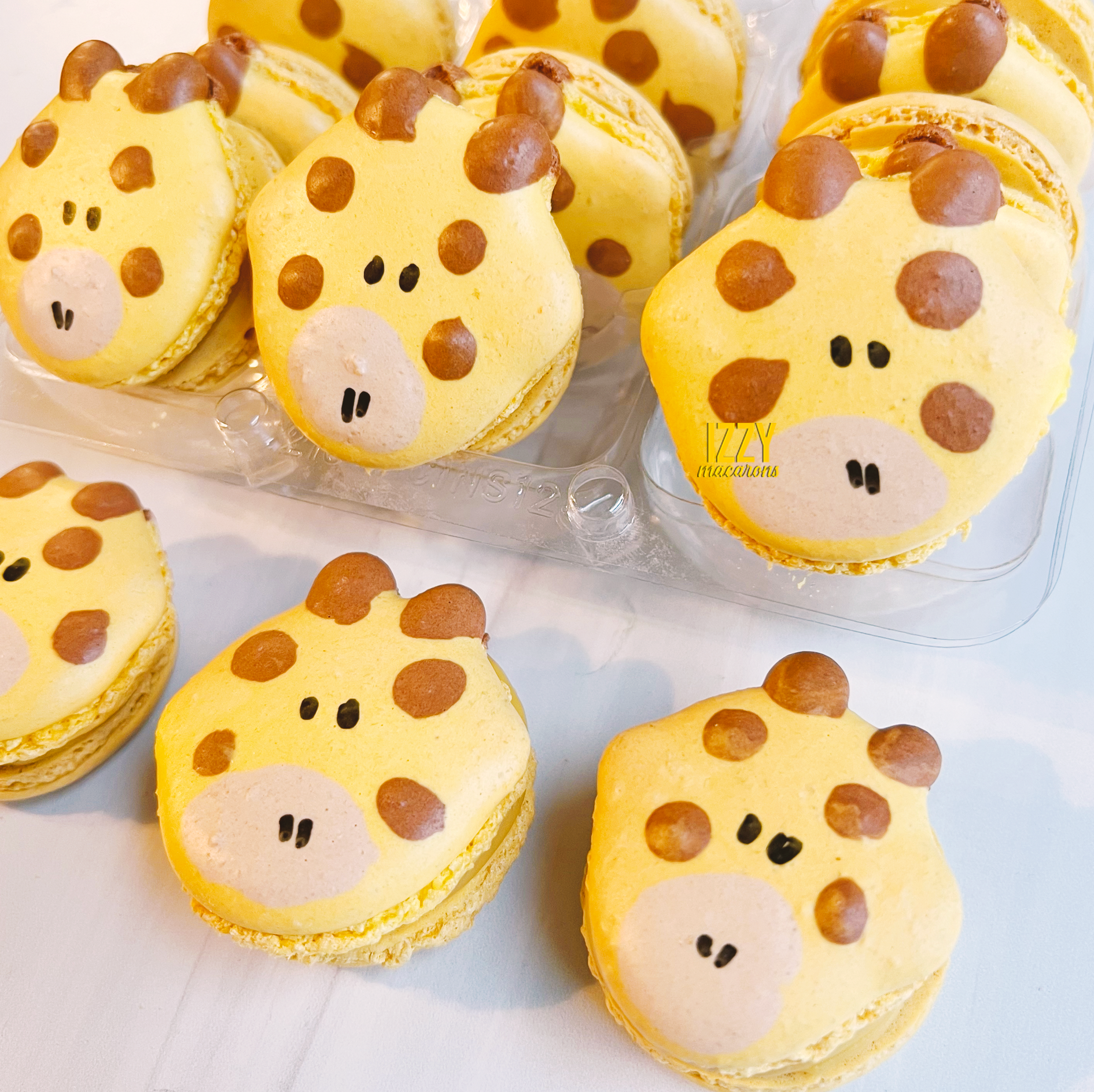 Giraffe Macarons - Izzy Macarons