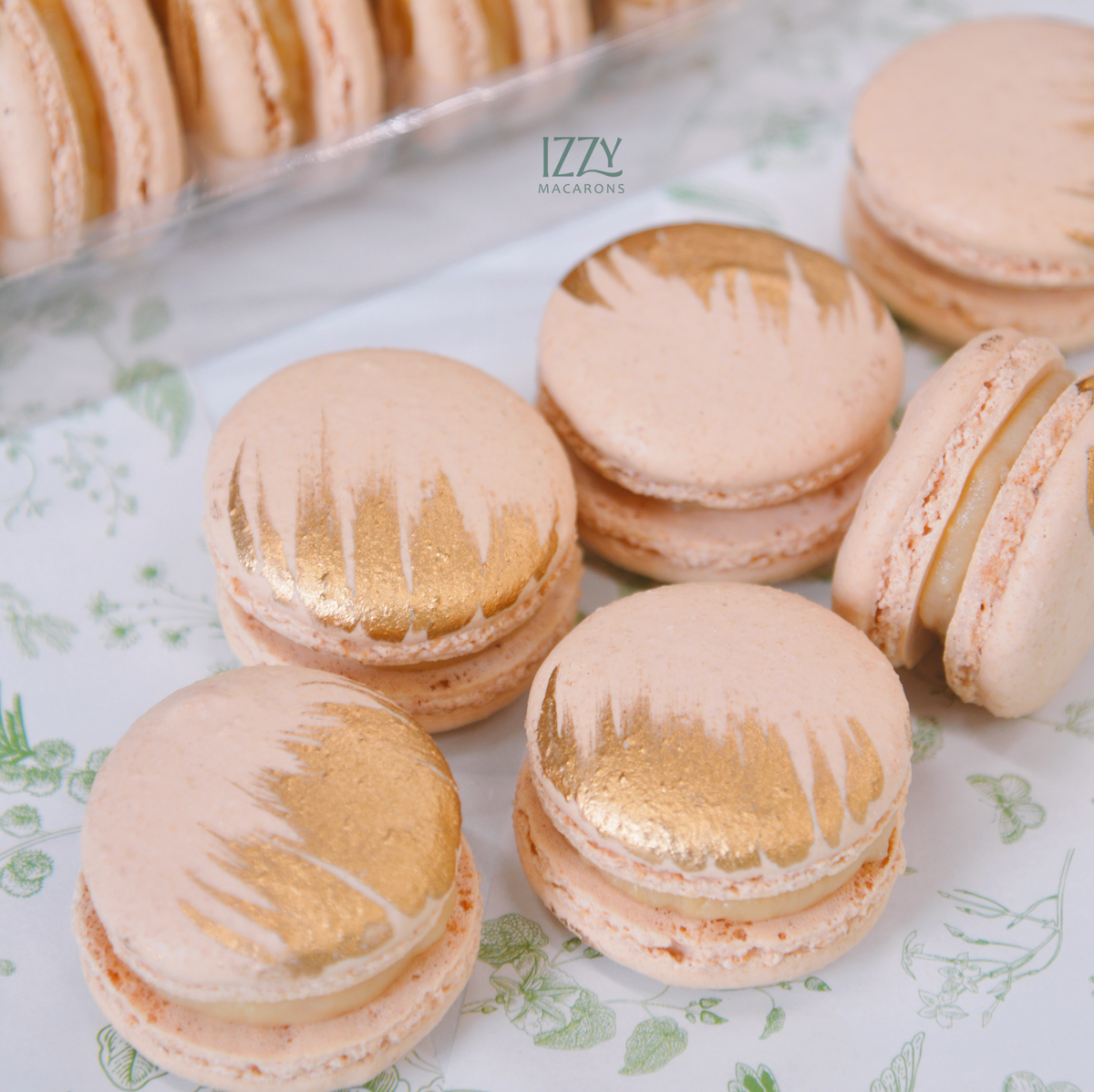 Ivory Macarons - With Gold Brush