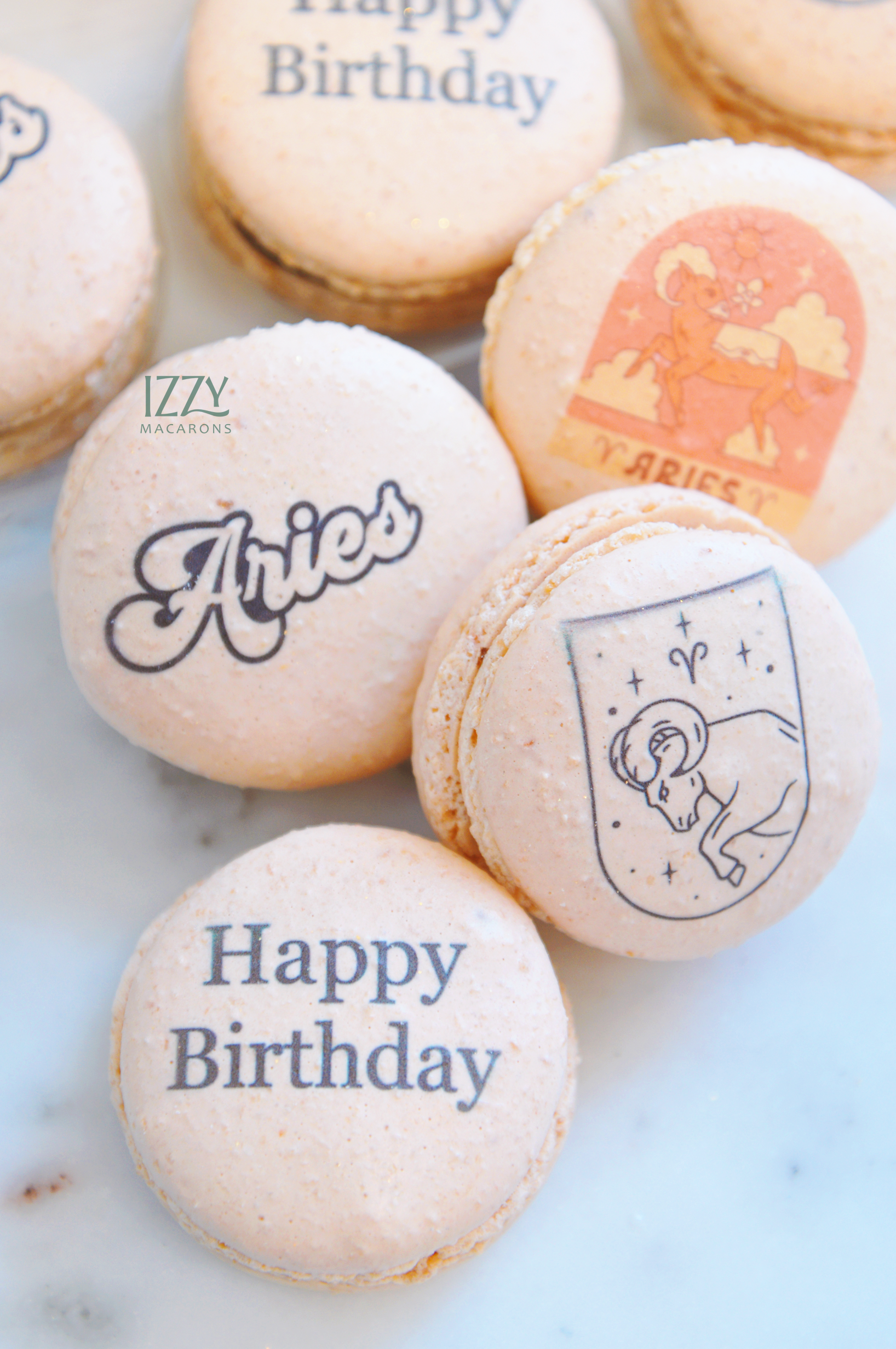 Happy Birthday - Sign Macarons