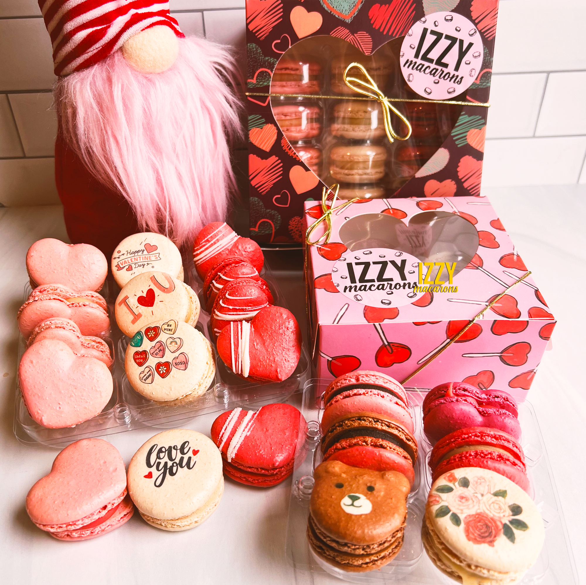 Surprise Me! Valentine's Macarons