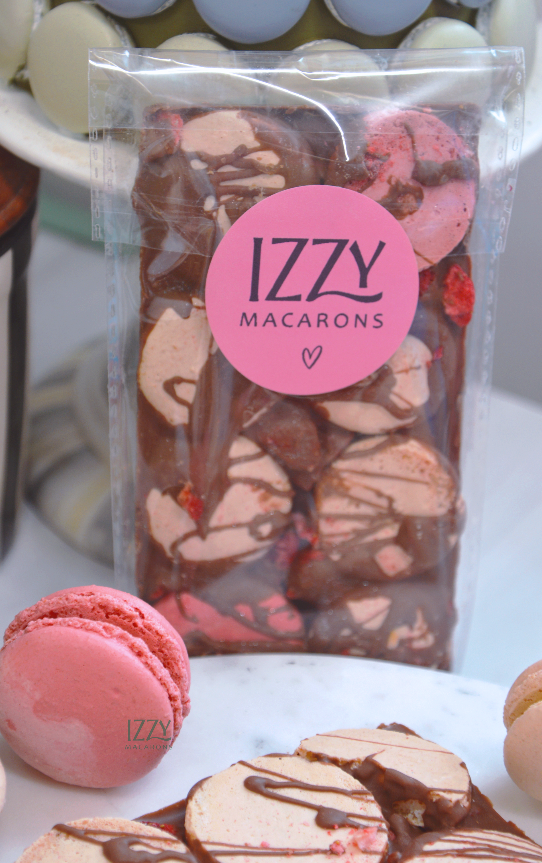 Macaron Crunch Bar - Chocolate Strawberry