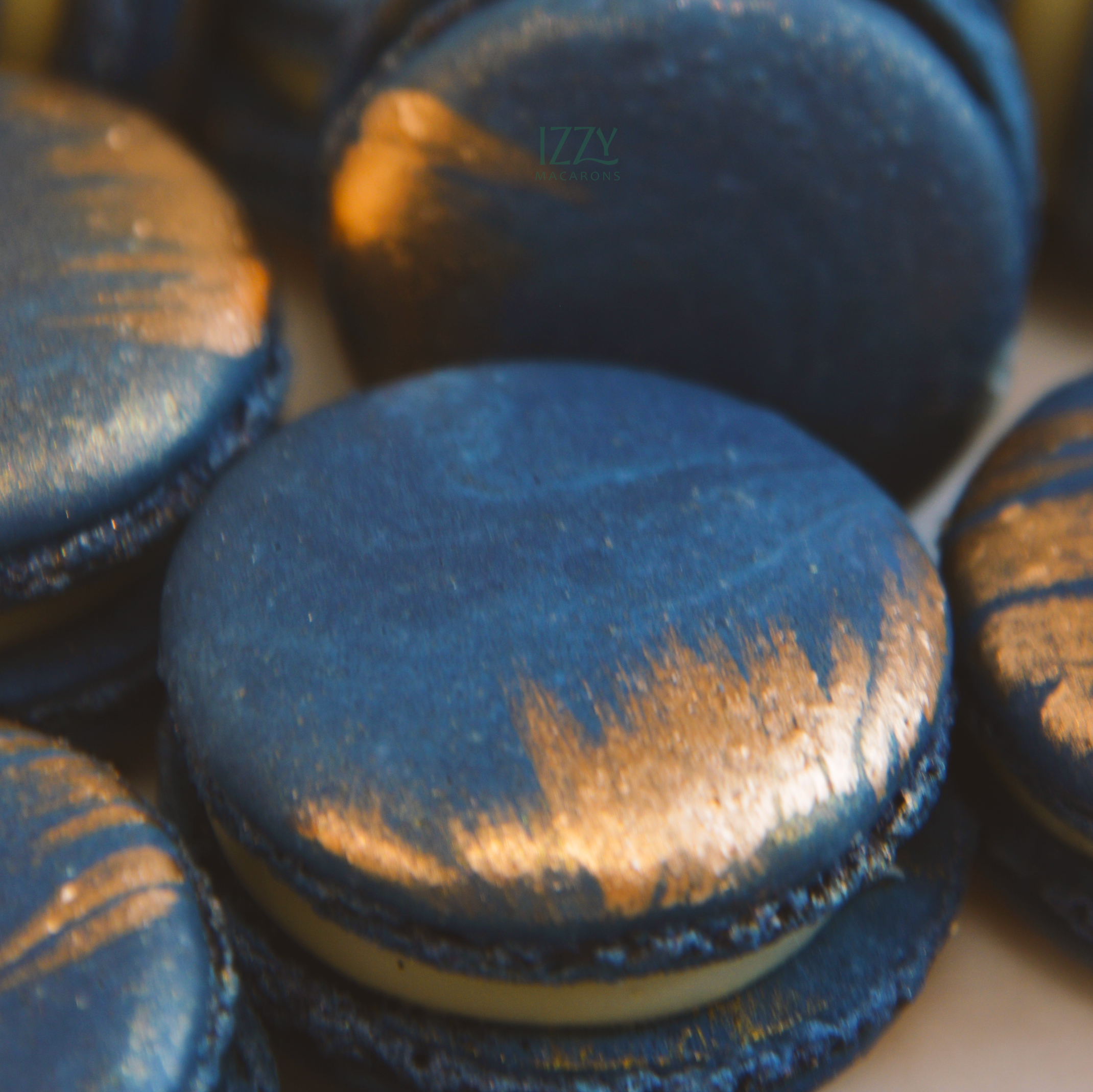 Navy blue Macarons - With Gold