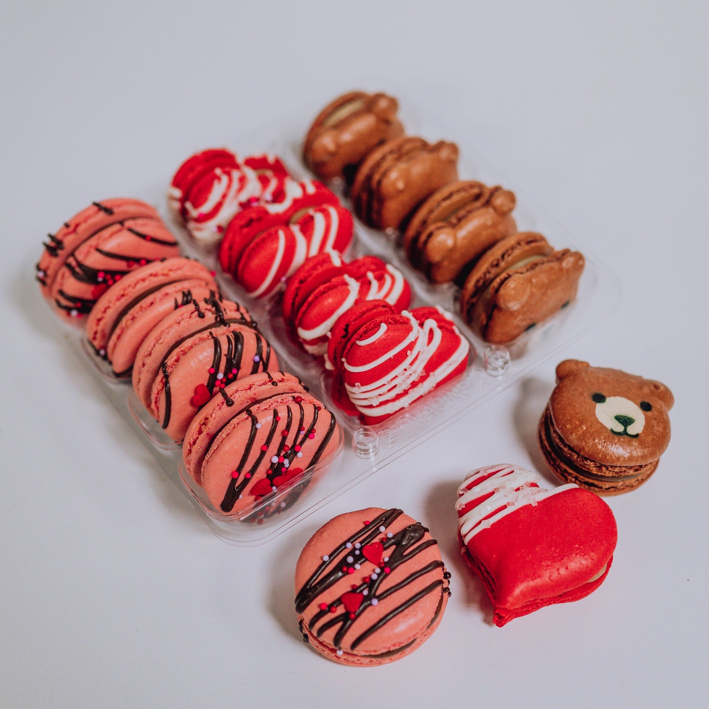 Because there are some non-edible Valentine's Day options! These super cute  pouches are 100% OKIE made! How awesome is that? @bellekitchenokc  #valentines #ValentinesDay #macaron #macarons #doughnut #doughnuts #donut  #donuts #okc #real #cute #