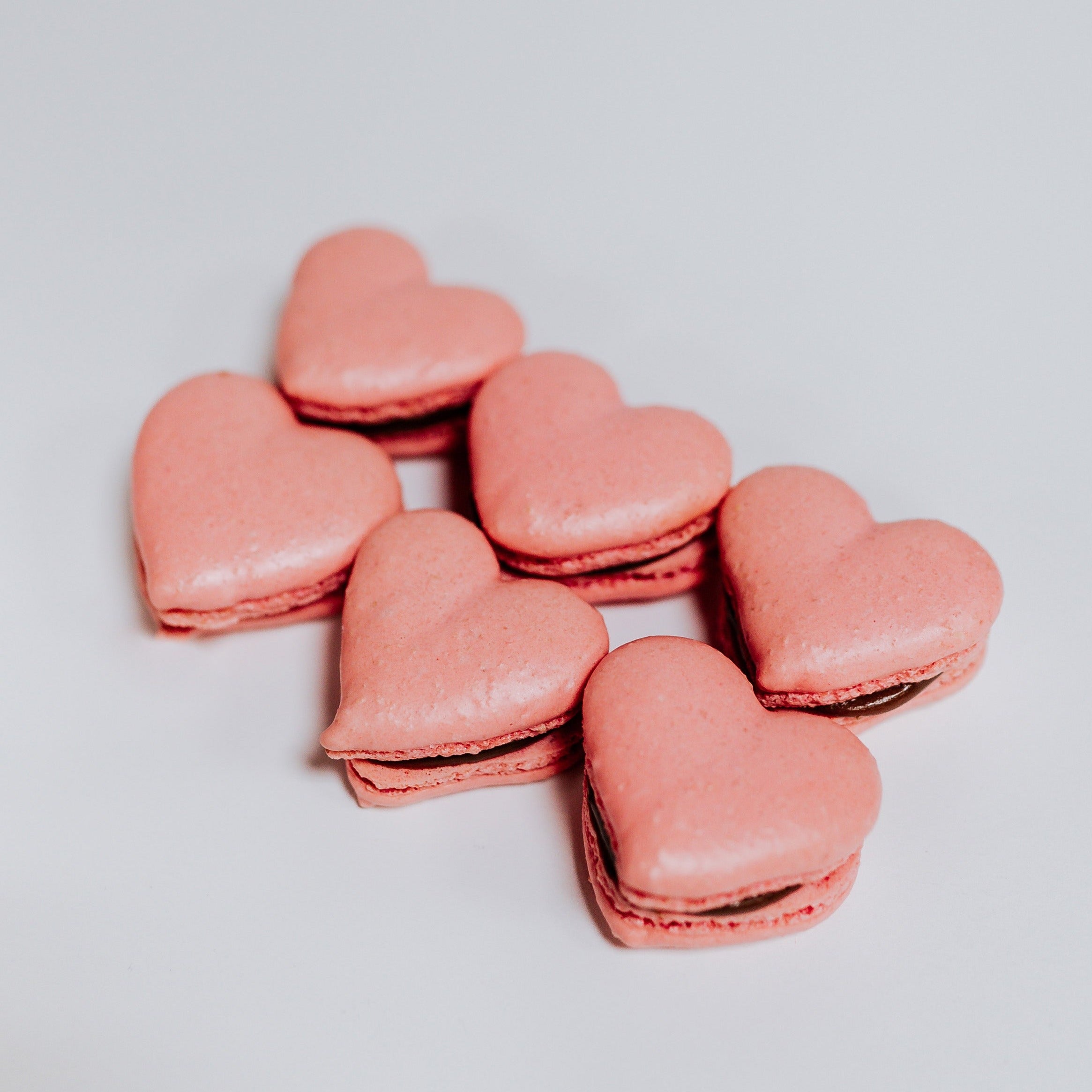 Pink Hearts - Strawberry Chocolate - Izzy Macarons