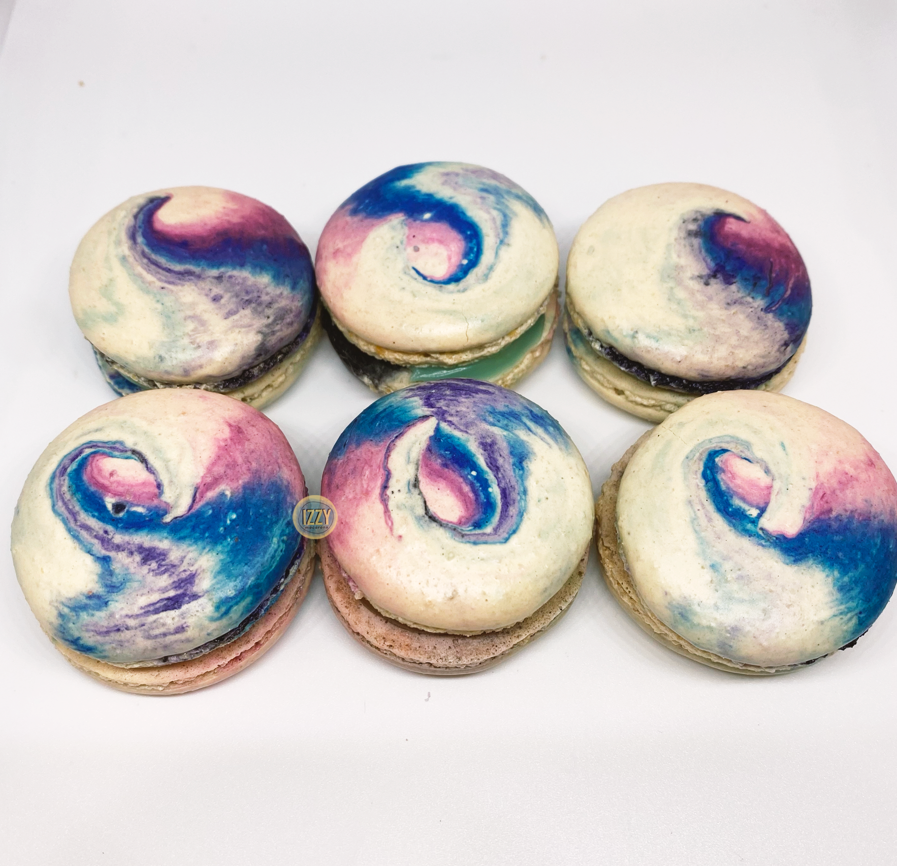Galaxy Macarons with White