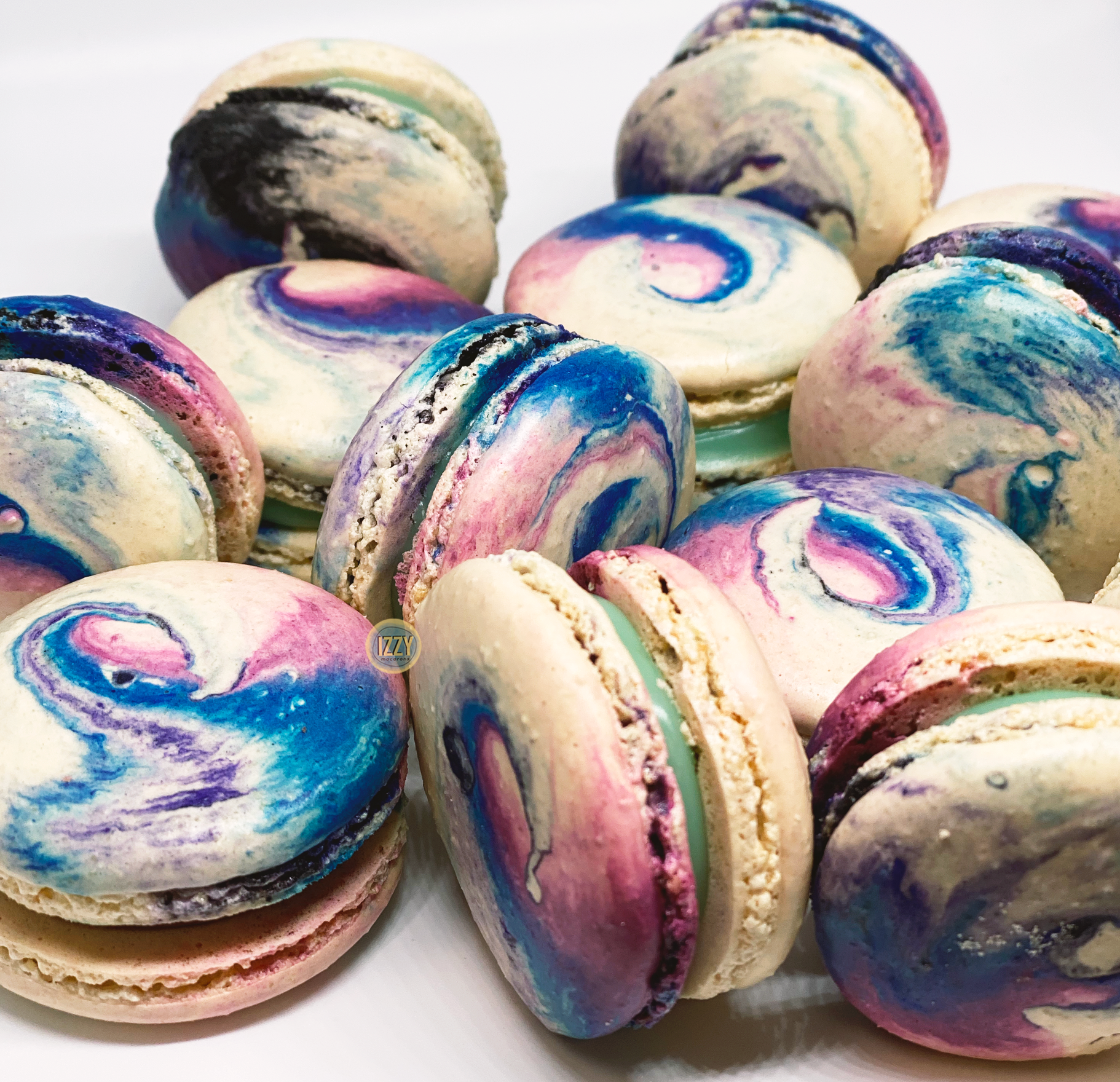 Galaxy Macarons with White