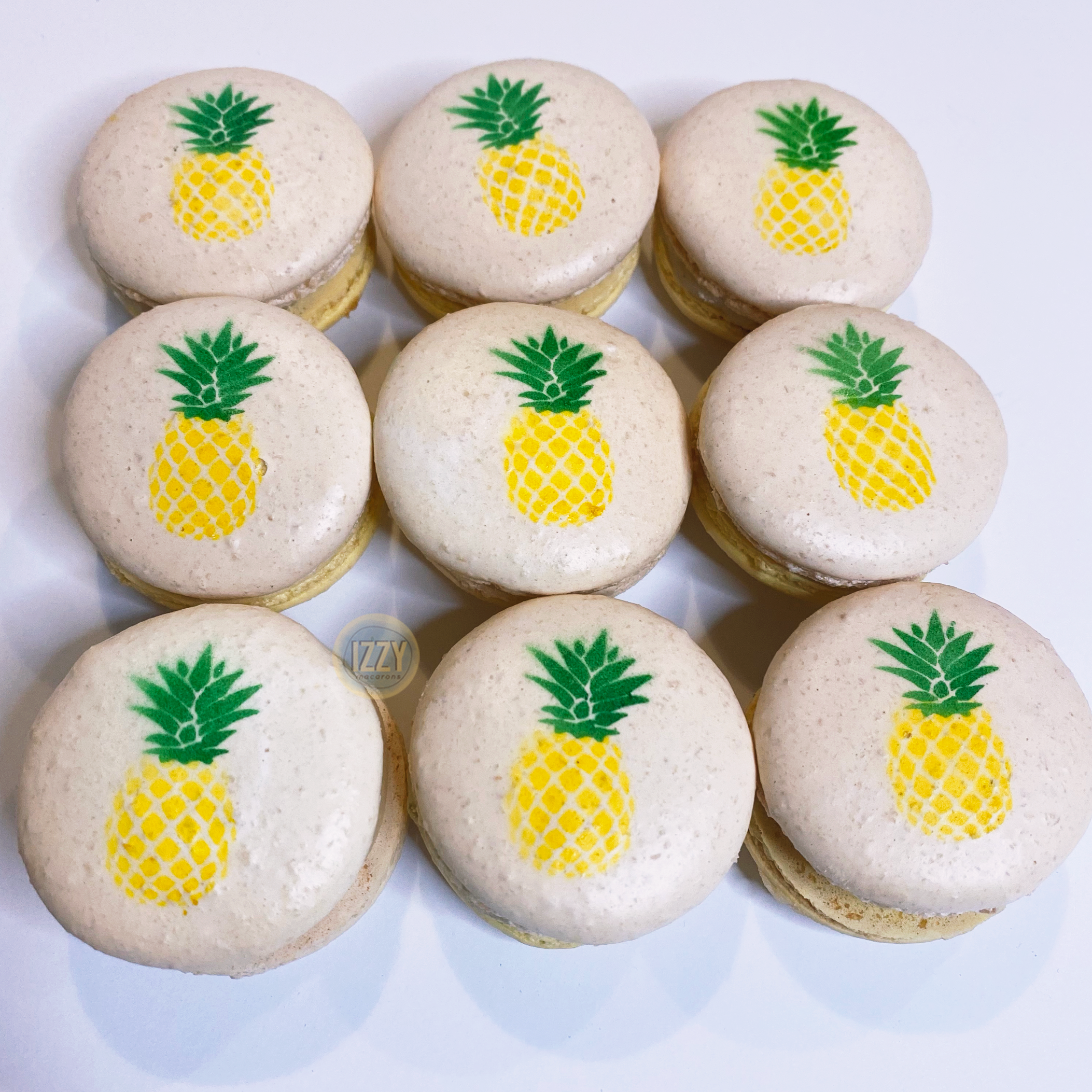 Pineapple Designs Macarons - Izzy Macarons