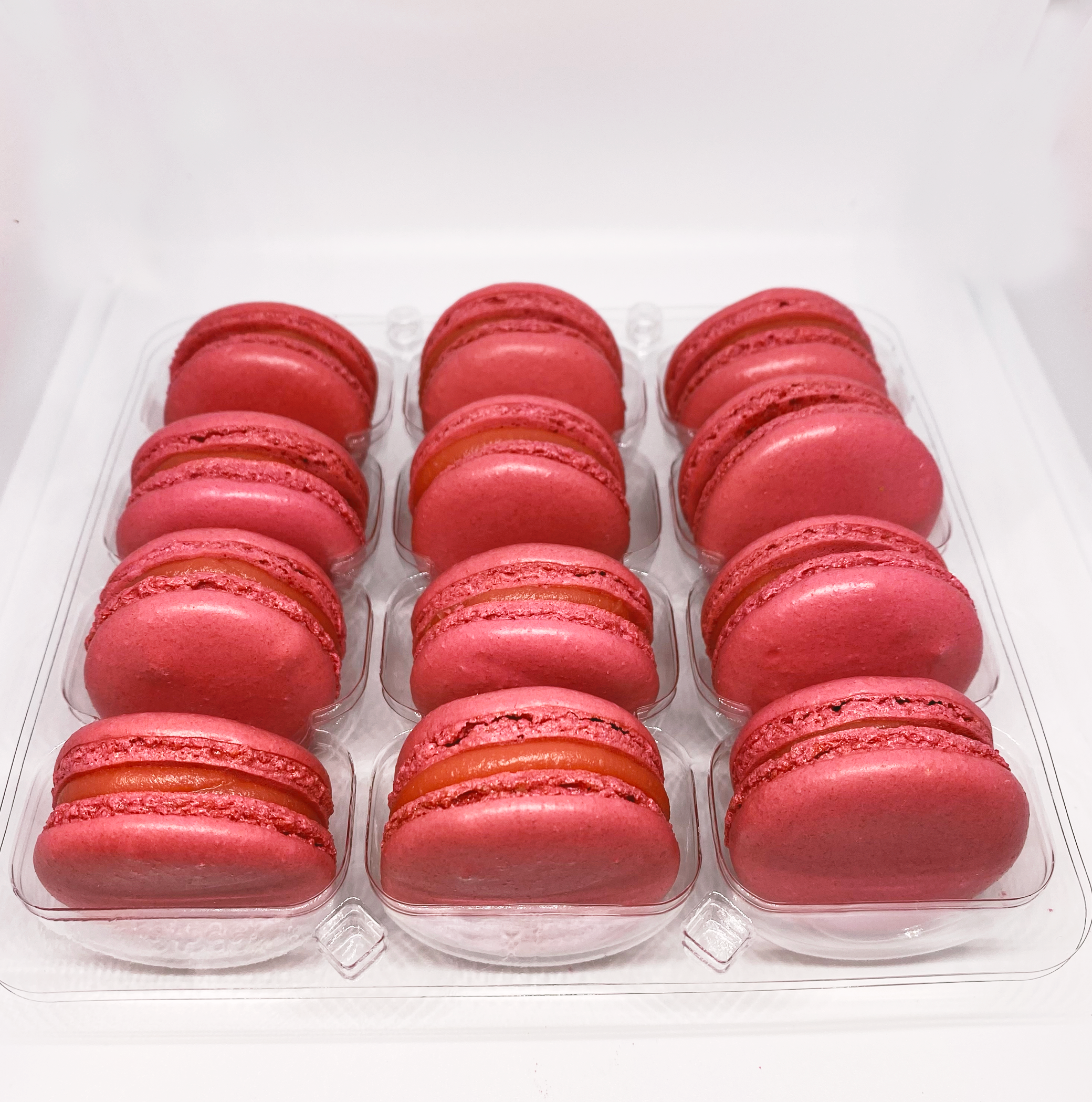 Raspberry - Izzy Macarons