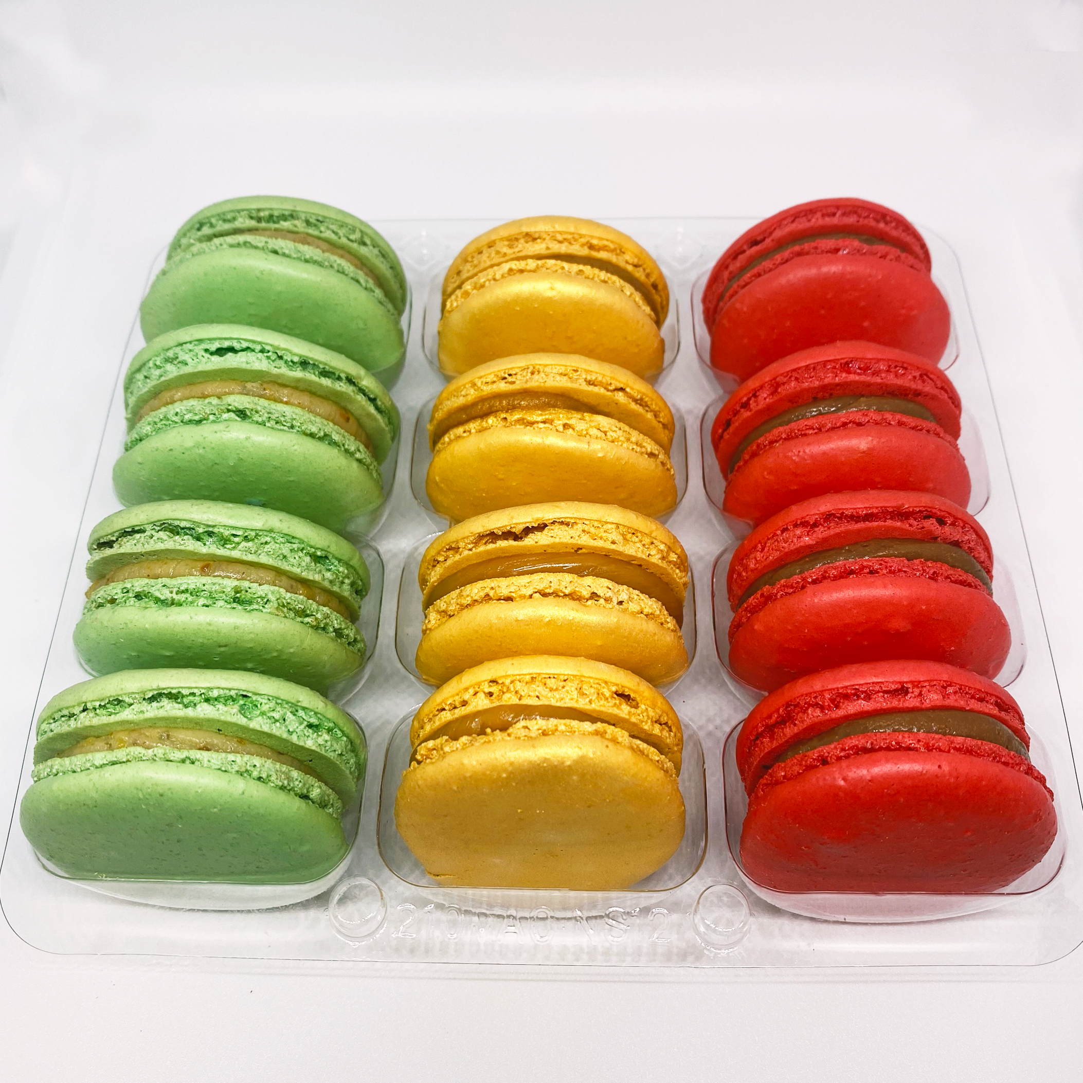 Christmas Box - Red Velvet | Pistachio | Lemon Gold - Izzy Macarons